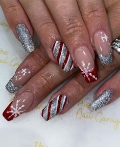 Christmas Nails Long, What Nails, Christmas Nails Glitter, Nail Designs Ideas, Holiday Nails Christmas, Red Christmas Nails, Cute Christmas Nails, Christmas Nails Easy