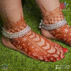 ‘The peace of sounds were like the music of her anklets’ These CB Payals by BSK will surely make you skip a heart beat .... Purely crafted with ethnicity and class, handmade and a personal touch to make her feel extra special . . . . . #Bhimsenkhanna #payal #cbpayal #jewellery #fashion #wedding #royal #anklets #cb #silver #style #accessories #handmade #ootd #jewelry #instafashion #indianwedding #handmade #silver #traditionaljewellery #socialrabbits #bhfyp 3w Junk Jewelry, Bridal Gold Jewellery Designs, Bridal Gold Jewellery, Gold Jewellery Design, In A Heartbeat, Indian Wedding, Insta Fashion, Anklets, Espadrilles