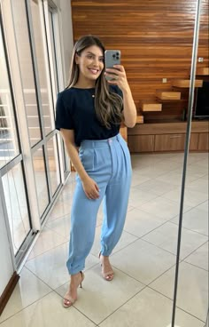 Rita Saraiva, Office Fashion Summer, Balloon Pants, Business Outfits Women, Casual Chic Outfit, Casual Work Outfits, Looks Chic, Classic Outfits