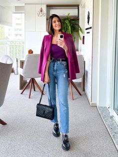 Magenta Blazer Outfit, Magenta Top Outfit, Magenta Outfit, Magenta Top, Blazer Outfits Casual, Looks Jeans, Spring Work Outfits, Devil Wears Prada, Blazer Outfits