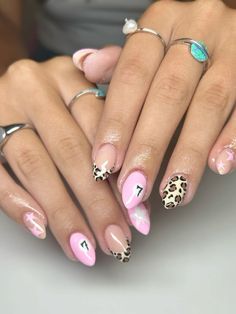 Super cute cheetah print nails with pink accents! From Nails_by_liv_ on instagram! How To Cheetah Print, Simple Nail Ideas Almond Shape Short, Cheetah Nails With Rhinestones, Cheetah Print Tip Nails, Simple Girly Nail Designs, Pink 20th Birthday Nails, Fall Nails Cute Design, Pink Chetaprint Nails, Nail Art Cheetah Print