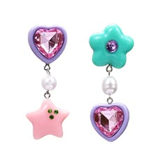 Candy Heart Drop Earrings Wonderful Precure, Colourful Accessories, Closet Art, Kawaii Earrings, Candy Jewelry, Witch Aesthetic, Heart Drop Earrings, Colorful Candy, Funky Jewelry