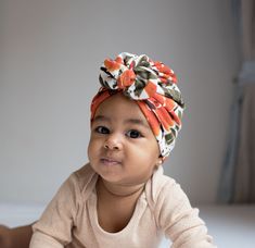 ♥ CARMEN ♥ Flower turban, from newborn to adult. Hand wash and dry naturally. Certified mail (with tracking number) If you want to know a little more about SirCus, follow us on https://www.instagram.com/_sircus_/ https://www.facebook.com/Elsircus/ ♥ Thank you very much for visiting SirCus ♥ Please, do not hesitate to ask me any question, you can write me, I will answer you as soon as possible holasircus@gmail.com Turban Headband, Baby Owl Tattoos, Toddler Turbans, Newborn Turban, Baby Turban Headband, Black Baby Art, 7 Month Old Baby, Baby Turban, Brown Babies