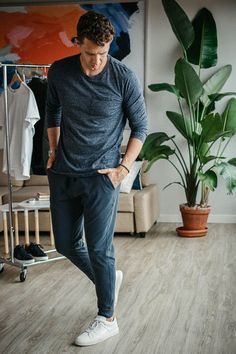 7 Killer Jogger Outfits for Men: How to Wear Joggers in 2021 Men’s Theme Park Outfit, Men In Joggers Outfit, Ivy League Aesthetic Men, Men Jogger Pants Outfit Casual, Men Jogger Outfit, Men’s Joggers Style, Mens Joggers Outfit Dressy, Lululemon Joggers Outfit Men, Mens Sporty Style Casual