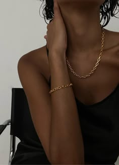 Lauren Johnson, Jewelry Photoshoot, Look Retro, Monica Vinader, Jewelry Lookbook, Jewelry Photography, Stunning Jewellery, Jewelry Inspo, Dream Jewelry