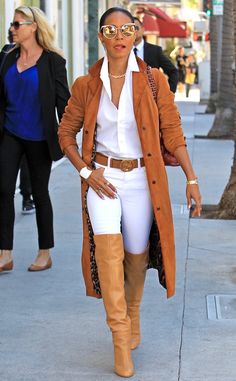 Jada Pinkett, Woman Outfit, Jada Pinkett Smith, Looks Chic, Fall Fashion Outfits, White Pants, Winter Fashion Outfits, Big Picture, Milan Fashion Week