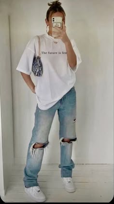 The future is female / inspiring feministic Quote Shirt - Etsy.de Looks Pinterest, Mode Zara, Tomboy Style Outfits, Looks Street Style, School Fits, Swaggy Outfits, Tomboy Fashion