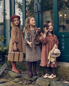 Scandinavian Kids Clothes, Cottage Core Baby Clothes, Fairy Dress Kids Autumn, Vintage Cottagecore Dress Kids, Kids Street Style, Rose Clothing, Kids Clothing Brands, Sewing Kids Clothes, Zara Kids