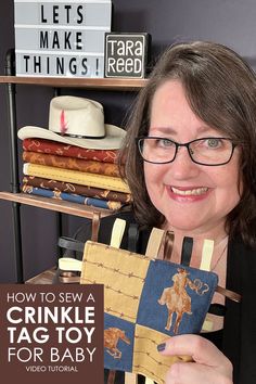 a woman holding up some fabric tote bags with the words how to sew a crinkle tag for baby