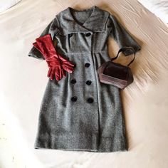 1950s Collared Wool Dress. Just Prefect For 50s Elegant And Glamorous Style! In Vintage Very Good To Mint Condition! Bust 36/37” Waist 26/27” Glamorous Style, Wool Dress, Mint Condition, Colorful Dresses, Womens Sizes, Mint, Womens Dresses, Wool, Red