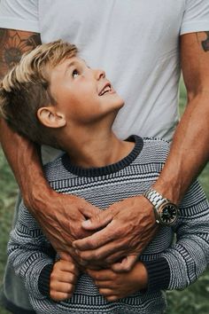 Dad Son Photography, Father Son Pictures, Father Son Photography, Father Son Photos, Mother Son Photos, Son Photo Ideas, Mother Son Photography