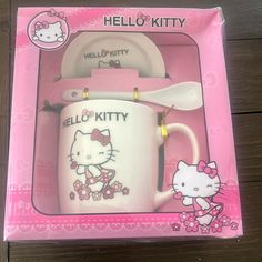 the hello kitty coffee set is in its box