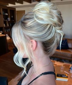 High bun updo hairstyles #hairstyles #updo #bridesmaid #bridal #weddinghairstylesupdo #inspolook Updos With Front Pieces, Hair Upstyles High Bun, Hair Up High Bun, High Updo Wedding Bridesmaid, High Volume Updo Wedding, High Bun Hoco Hairstyles, Hair Up Blonde, Up Do Hairstyles For Bridesmaids, Textured High Bun Wedding