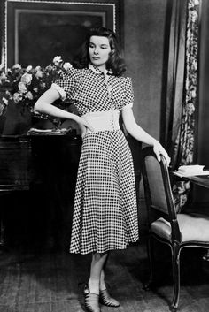 1940s Fashion: Iconic Looks And The Women Who Made Them Famous Philadelphia Story, 1940s Woman, Kawaii Clothes Goth, Katherine Hepburn, Lana Turner