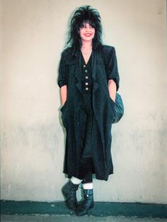 1980s Goth Aesthetic, 80s Real Fashion, 70s Emo Fashion, Alternative 70s Fashion, Souxie Soux Style, 80s Witch Outfit, 90s Goth Outfits Grunge, Siouxsie Sioux Fashion, New Wave Goth Fashion