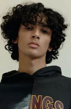 Hairstyles For Teenage Guys, Boys Curly Haircuts, Dark Curly Hair, Men Haircut Curly Hair, Long Face, Boys With Curly Hair, Haircuts For Curly Hair