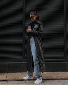 Black Coat Outfit, Looks Street Style, Looks Chic