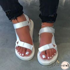 Summer Sandals, Fashion Industry