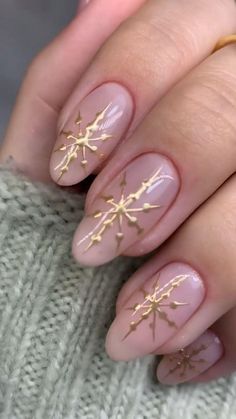 December Goals, Isabel May, Tammy Taylor, December Nails, Liner Brush, Dotting Tool, Nail Art Videos, Manicure Ideas