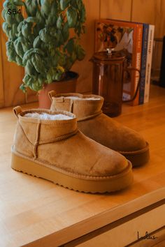 Create the perfect OOTD for romping through the falling leaves with the Beach by Matisse Breckenridge Chestnut Suede Faux Fur Platform Ankle Booties! These must-have boots have a faux suede composition that shapes a rounded toe upper and an ankle-high shaft, all lined with ultra-soft faux fur. Slip-on design (with a handy back pull tab) makes for easy everyday styling, while a chunky platform heel completes the trendy look! Available in whole sizes only. 1. 5" platform foam sole. Cushioned insol Comfy Boot, Casual Formal Dresses, Lulu Fashion, Faux Fur Boots, Platform Heels Chunky, Casual Wedding Dress, Falling Leaves, Platform Heel, Chunky Platform