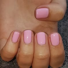 Light Pink Manicure Ideas, Pedicure Rosa, Acrylic Nails Natural, Gel Manicure Colors, Pink Nail Colors, Pink Gel Nails, Manicure Colors, Light Pink Nails