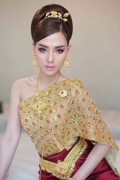 🇹🇭🇹🇭 Thai costume 🇹🇭🇹🇭 Traditional Wedding Outfits, Cambodia Wedding, Khmer Wedding, Wedding Outfits, Folk Costume, Traditional Wedding, Cambodia