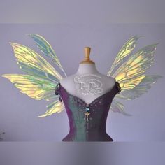 Aynia Iridescent Fairy Wings In Neon Yellow Iridescent With Ombre Green And White Veins By Fancy Fairy Wings & Things. One Of A Kind! Fairy Wigs, Iridescent Fairy Wings, Iridescent Fairy, Goliath Beetle, Gold Veins, Black Veins, Beetle Wings, Queen Alexandra, Dragonfly Wings