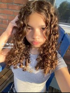 Curly Hair Fits, Y2k Curly Hairstyles, Curly Hair Selfie, Im So Pretty, Curly Haired Girl, Girls With Curly Hair, Soccer Hair, White Crocs, Curly Hair Care Routine