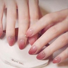 Ongles Bling Bling, Ellipse Shape, Colorful Nail, Pink Gradient, Crystal Nails, Bridal Nails, Coffin Nails Designs