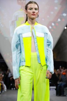 Fyodor Golan Ready To Wear Spring Summer 2015 London Fyodor Golan, Neon Love, Colour Blocking, Futuristic Fashion, Sports Luxe, Design Editorial, Live Fashion, Ready To Wear Collection, Summer Ideas