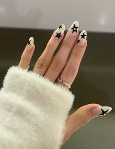 Nails aesthetic | stars | star nails | black and white nails | nail inspo | nail design inspiration | aesthetic nail designs | aesthetic nails | nails Nails Designs Stars, White Nails With Black Stars, Black Nails With White Stars, Black And White Nails Aesthetic, Star Nails Black And White, Star Nails Almond, Star Nails White, Star Nails Black