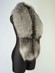 Do not miss opportunity to buy finest quality goods for extremely low prices. Fox Fur: Vulpes vulpes Length:~51Inches Never used before, brand new, with tags. For any further information contact me. Please see all my listings of hats, headbands, collars, mittens. Fox Top, Vulpes Vulpes, Fur Mitten, Collar Scarf, Grey Fur, Fur Collar Coat, Fur Accessories, Luxury Scarves, Collar Coat