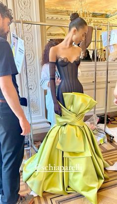 Mona Tougaard, Runway Fashion Couture, Gala Dresses, Glam Dresses, Mode Inspo, Mode Inspiration, Looks Vintage, Fancy Dresses, Ball Dresses