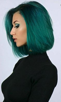 Teal Bob Hair, Emerald Green Peekaboo Hair, Teal Hair Color Turquoise, Short Teal Hair, Jade Green Hair, Green Bob Wig, Green Ombre Hair, Aquamarine Hair, Dark Teal Hair