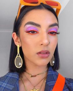 Pink Graphic Liner Hooded Eyes, Vivid Eyeshadow Looks, Colourful Eyeshadow Looks, Flashy Makeup, Lys Makeup, Euphoria Makeup Looks, Donni Davy, Editorial Make-up