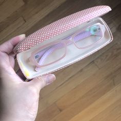 Super Stylish Glasses In Pink. Blue Light Prevention Lens Glasses Square, Pink Glasses, Rectangle Glasses, Stylish Glasses, New Glasses, Glasses Accessories, Kawaii Fashion, Glasses Frames, Blue Light