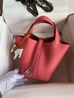 Hermes Picotin 18cm, Lv Purse, Lv Shoes, Lv Bags, Luxury Designer Handbags, Lv Handbags, Canvas Shopping Bag