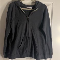 Daydreamer Zip Up Hoodie Dark Gray Nwt Without Care Tag I Think Is L The Measure Is Width 22” And Length 23” Box B Dark Grey Clothes, Zipup Hoodie Outfit, Shy Aesthetic, Dark Grey Zip Up Hoodie, Oversized White Hoodie, Bleach Hoodie, Zip Up Jackets, Dark Grey Hoodie, Random Clothes