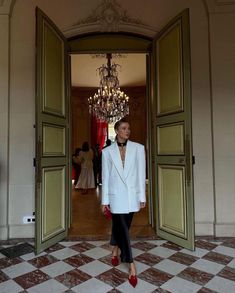 Pera Palace, Understated Glamour, October 19, Pin It, Sophisticated Style, Cute Casual Outfits, Old Money, Modest Fashion, Monaco