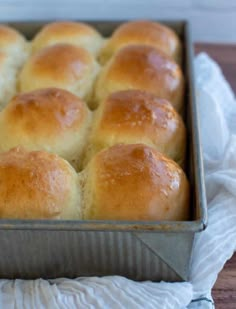 One Hour Sourdough Discard Rolls - Amy Bakes Bread Sourdough Discard Bread With Yeast, Dinner Rolls With Sourdough Discard, Sourdough Starter Rolls Recipe, Sourdough Dinner Rolls With Yeast, Sourdough Discard Recipes Rolls, Sourdough Rolls With Yeast, Easy Sourdough Discard Dinner Rolls, Discard Sourdough Recipes Bread, Easy Sourdough Discard Rolls