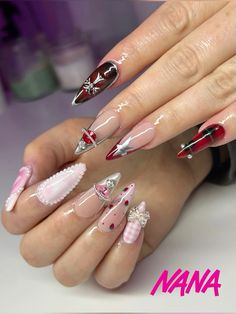 Nana Osaki Nails, Nana Anime Nails, Nana Inspired Nails, Nana Nails, Black Chrome Nails, Nails Y2k, Nana Osaki, Anime Nails, Really Cute Nails