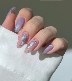 Lilac Nails Design Butterfly, Nails Lilac Design, Nail Ideas Lilac, Lilac Acrylics, Mustang Nails, Lilac Butterfly Nails, Silver Butterfly Nails, Chrome Butterfly Nails, Cateye Nailart