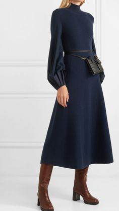 Look Formal, Woman's Fashion, Runway Dresses, Navy Midi Dress, Wool Dress, Winter 2024, Looks Vintage, Classy Dress