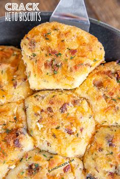 Crack Keto Biscuits Baked Biscuits, Almond Flour Biscuits, Weekly Recipes, Comidas Keto, Cheese Mozzarella, Keto Biscuits, Dried Parsley, Graduation Candy, Keto Breads