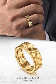 14K Yellow Gold 8mm Herringbone Mens Ring in Sand Blast
MR20133Y4JJJ Bands Rings, Men Rings, Luxury Rings, Men Jewelry, Mens Ring, Mens Band, Men's Rings, Pure Gold, Wide Bands