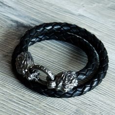 #lionbracelet #manbracelet #mensjewelry Black Bra, Lion Head, Silver Bracelets, Bracelets For Men, Leather Handmade, All Black