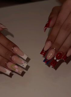 Hello Kitty Oval Nails, Hello Kitty X Spiderman Nails, Hello Kitty Spider Man Nails, Short Nails Spiderman, Hello Kitty Spiderman Nails, Spider Man And Hello Kitty Nails, Nail Spider Man, Nails Inspo Hello Kitty