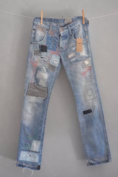 Vintage Boyfriend Jeans, Patched Denim, Jeans Grunge, Patched Denim Jeans, Hipster Jeans, Reworked Clothing, 80s Clothing, Grunge Jeans