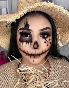 Pink Scarecrow Makeup, Halloween Makeup For Kids, Diy Halloween Masks, Halloween Costumes Scarecrow, Halloween Makeup Clown