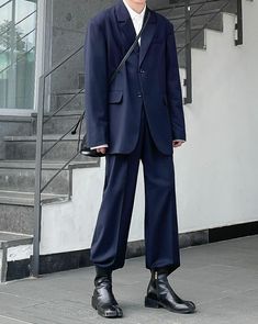 Men Heels Fashion, Turtleneck Outfit Men, Japanese Suit, Formal Casual Outfits, Dark Blue Suit, Black Outfit Men, Suits Korean, Blue Suit Men, Turtleneck Outfit